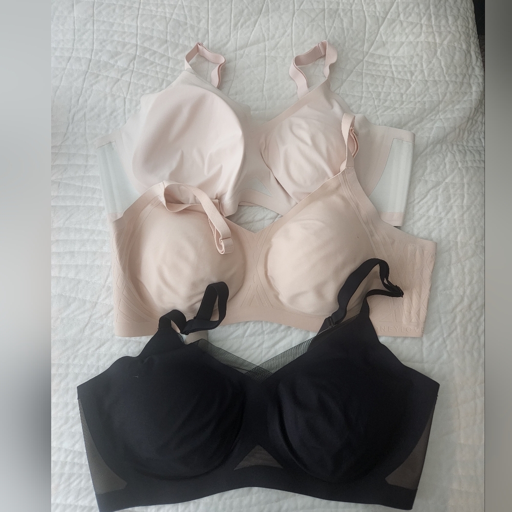 Women's Intimates Set - Black and Cream Bras Bundle